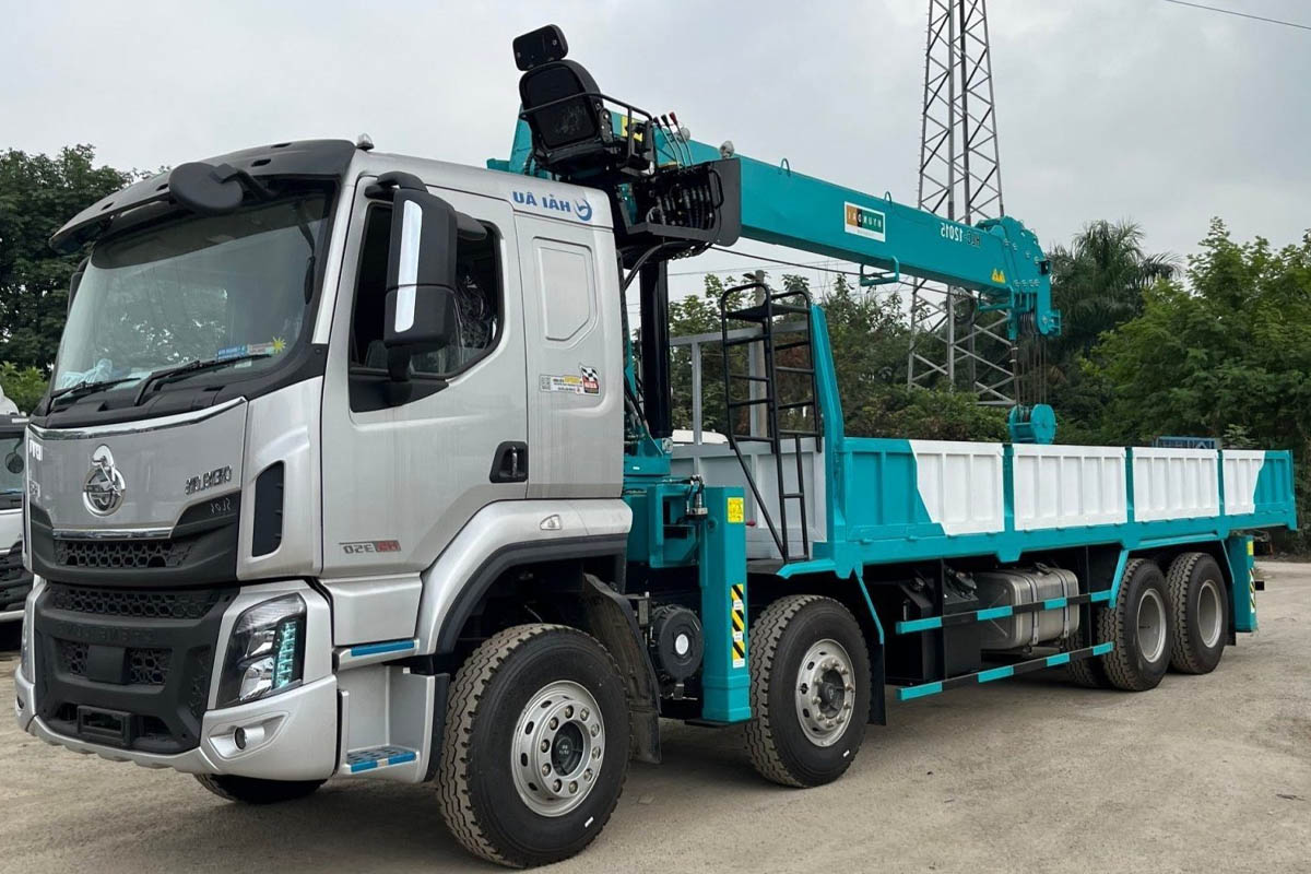 Xe cẩu tự hành 15 tấn