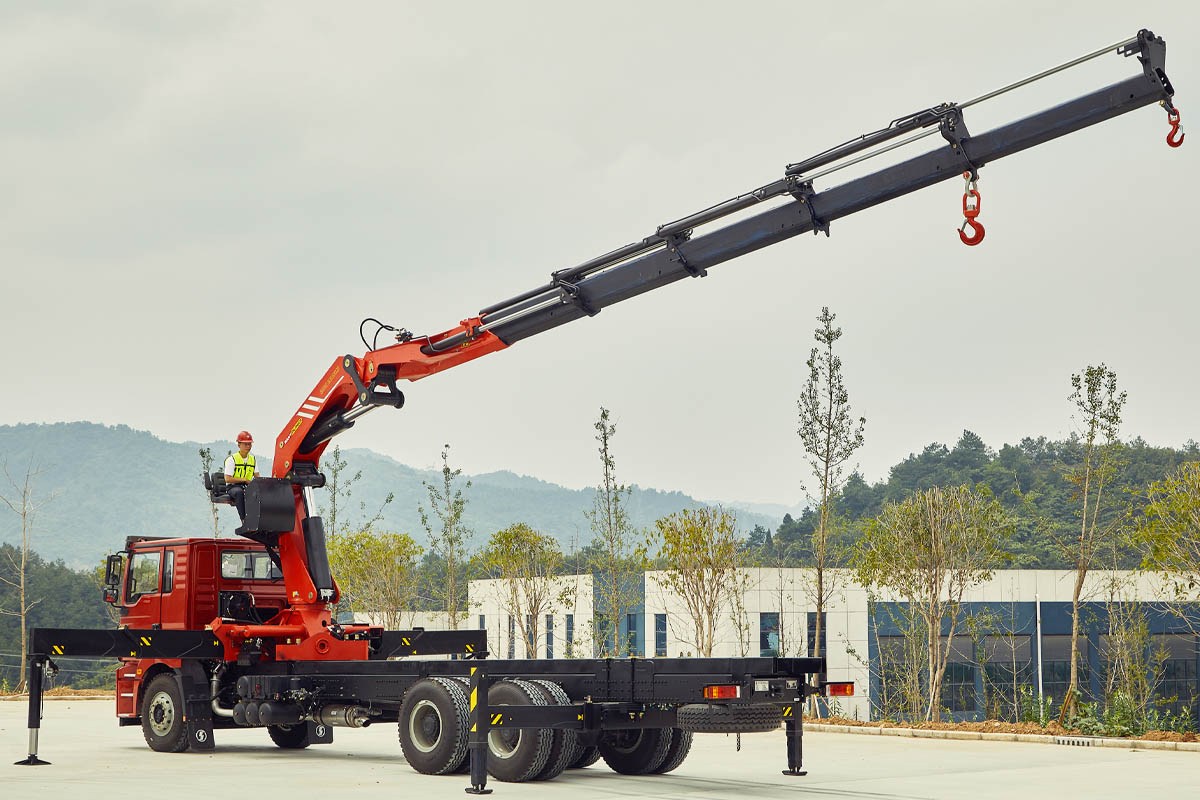 Xe cẩu trục gập 20 tấn (Sany & Palfinger)