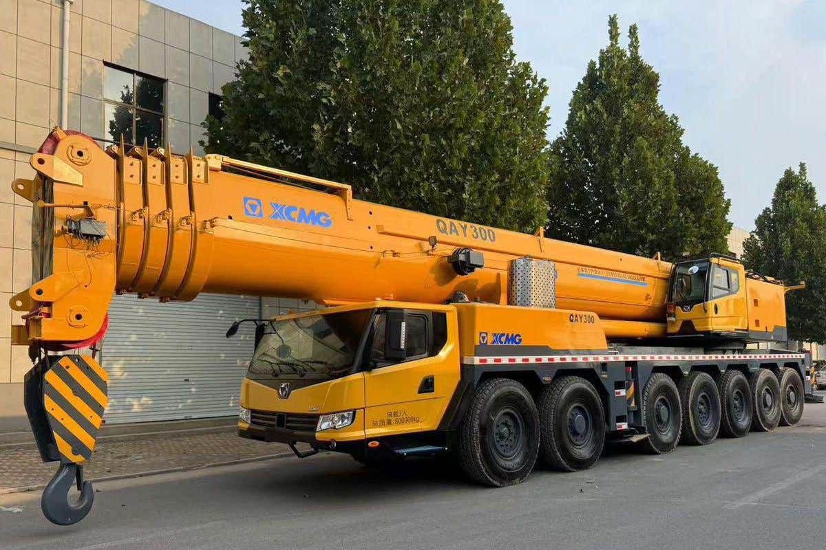 Xe cẩu 300 tấn XCMG